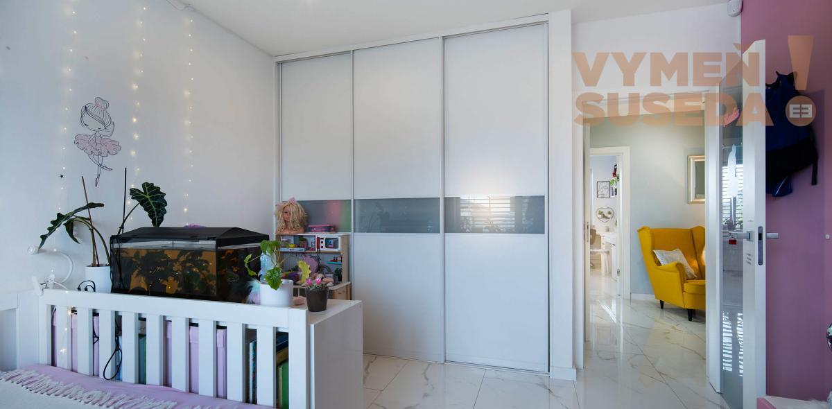 PREDANÉ! – NÍZKOENERGETICKÝ BUNGALOV 171M2 NA POZEMKU 750M2 VEĽKÝ GROB, OKRES GALANTA