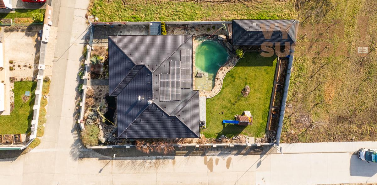 PREDANÉ! – NÍZKOENERGETICKÝ BUNGALOV 171M2 NA POZEMKU 750M2 VEĽKÝ GROB, OKRES GALANTA