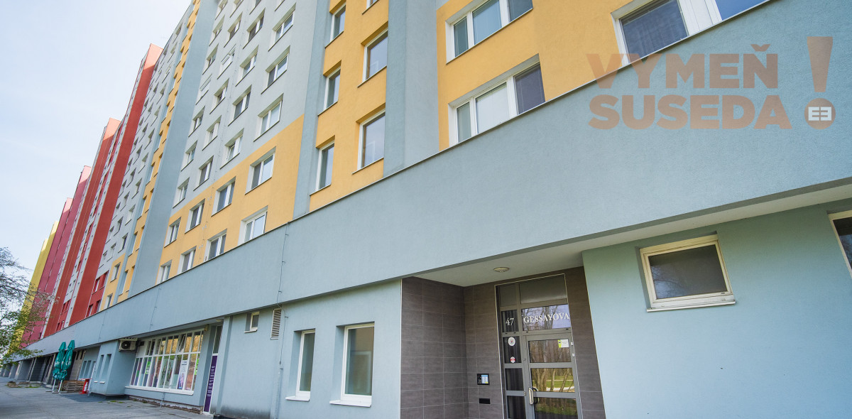 PREDANÉ – Mimoriadne vkusný, zrekonštruovaný  3 izb. byt 79m2 Bratislava V. Petržalka, Gessayova ulica