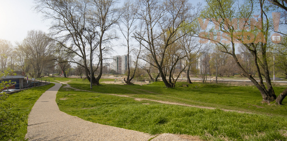 PREDANÉ – Mimoriadne vkusný, zrekonštruovaný  3 izb. byt 79m2 Bratislava V. Petržalka, Gessayova ulica