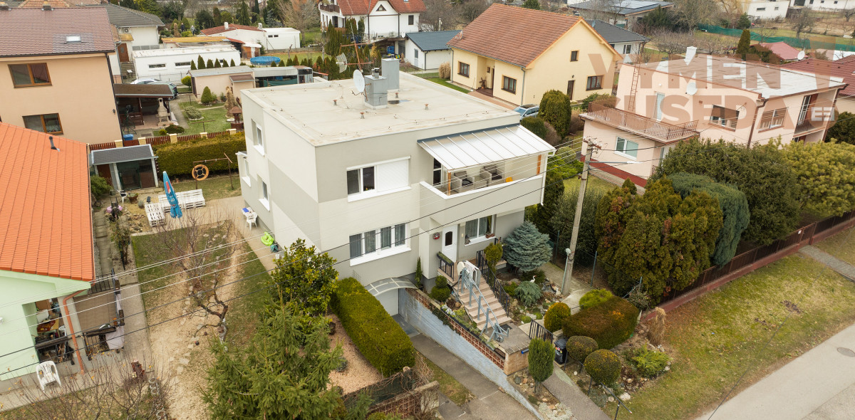 PREDANÉ – PONÚKAME NA PREDAJ VÝNIMOČNÝ 5 IZB. RODINNÝ DOM, BERNOLÁKOVO