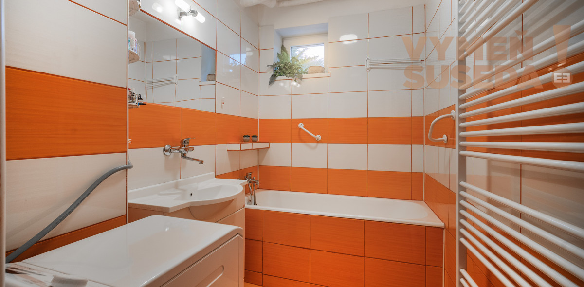 PREDANÉ – PONÚKAME NA PREDAJ VÝNIMOČNÝ 5 IZB. RODINNÝ DOM, BERNOLÁKOVO