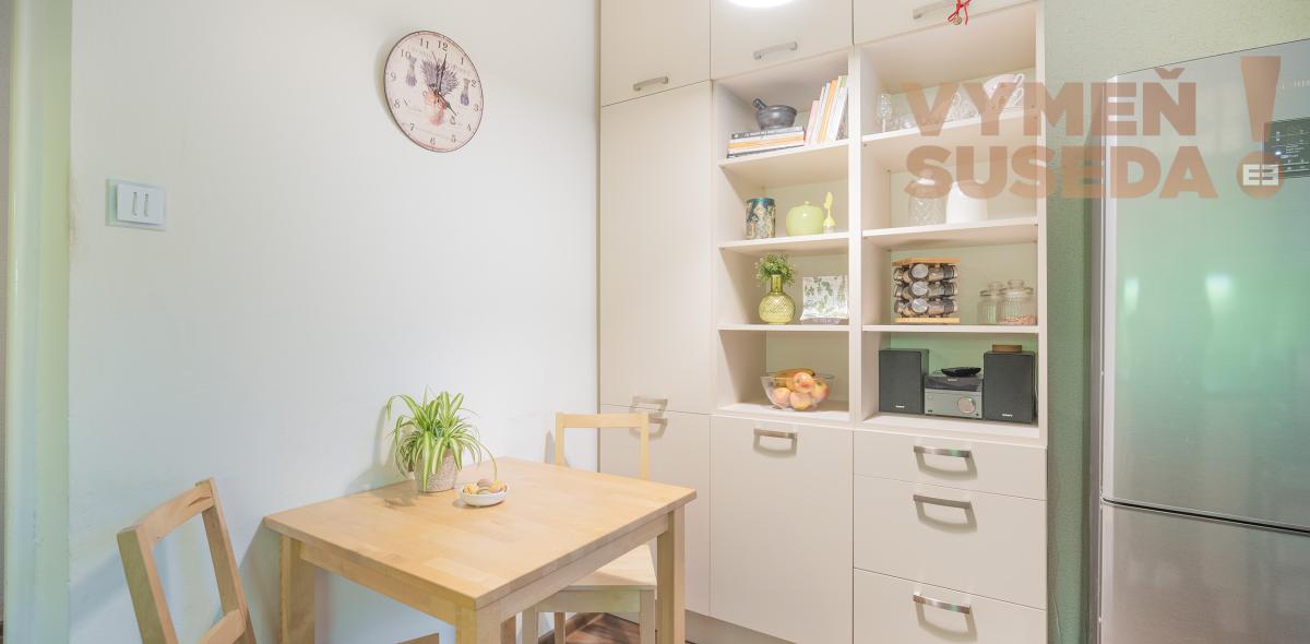 PREDANÉ - VÝNIMOČNÝ 3 IZB. BYT S PRIESTRANOU LOGGIOU, VYHĽADÁVANÁ LOKALITA, BA IV, SILVÁNSKA UL., KARLOVÁ VES