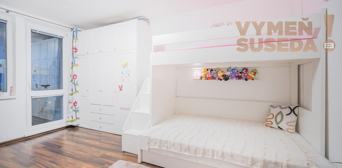 PREDANÉ - VÝNIMOČNÝ 3 IZB. BYT S PRIESTRANOU LOGGIOU, VYHĽADÁVANÁ LOKALITA, BA IV, SILVÁNSKA UL., KARLOVÁ VES