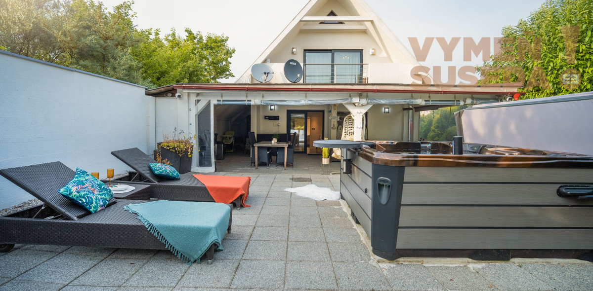 VYMEŇ SUSEDA! – PONÚKAME NA PREDAJ VÝNIMOČNÝ 6 IZB. RODINNÝ DOM, ŠENKVICE