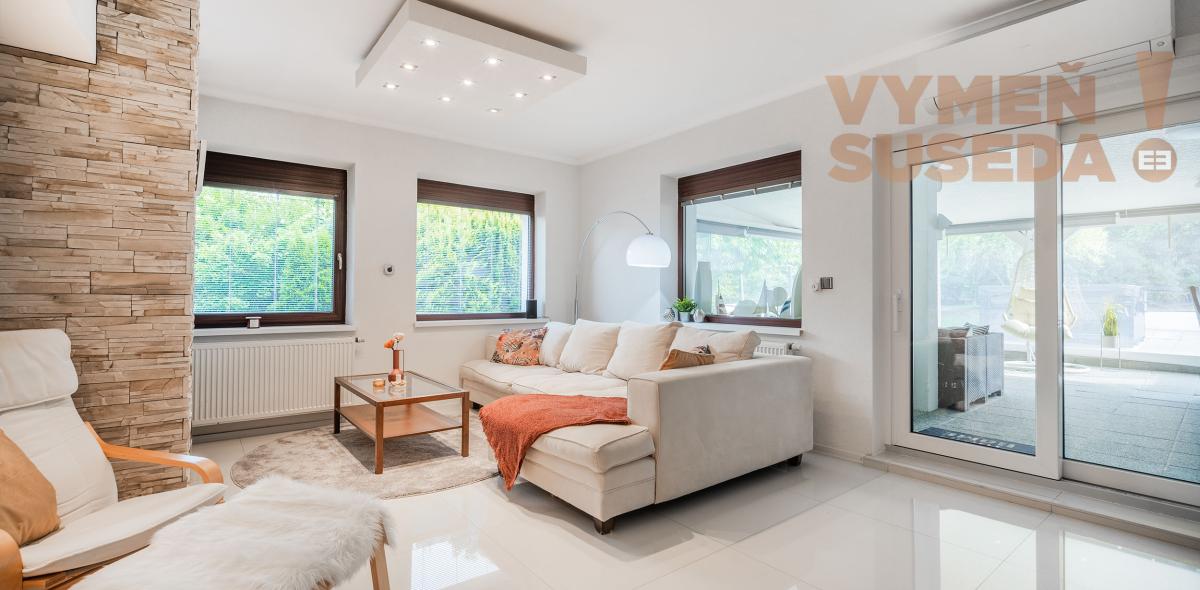 VYMEŇ SUSEDA! – PONÚKAME NA PREDAJ VÝNIMOČNÝ 6 IZB. RODINNÝ DOM, ŠENKVICE