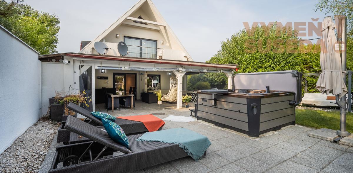 VYMEŇ SUSEDA! – PONÚKAME NA PREDAJ VÝNIMOČNÝ 6 IZB. RODINNÝ DOM, ŠENKVICE