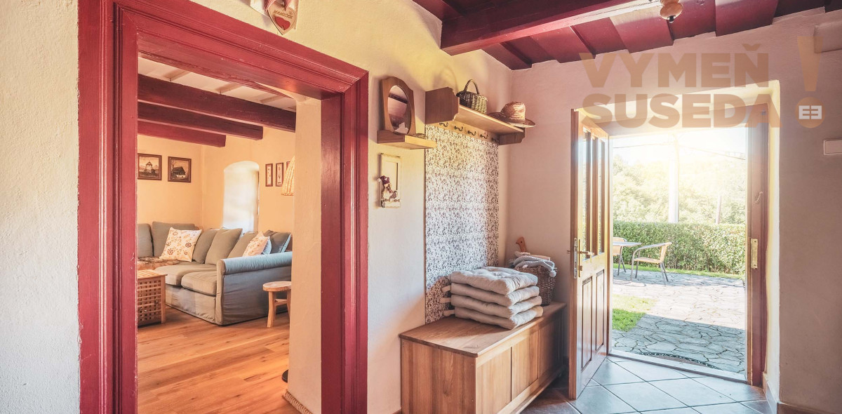 PREDANÉ! - VÝNIMOČNÝ 4 IZB. RODINNÝ DOM s úžasnou atmosférou, Boženy Nemcovej, Banská Štiavnica.