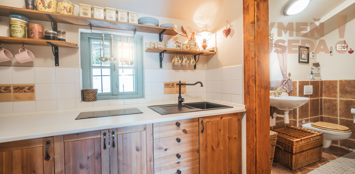 PREDANÉ! - VÝNIMOČNÝ 4 IZB. RODINNÝ DOM s úžasnou atmosférou, Boženy Nemcovej, Banská Štiavnica.