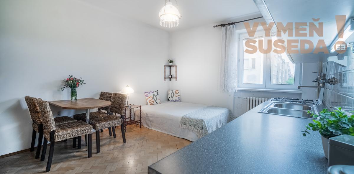 PREDANÉ!- VÝNIMOČNÝ STAROMESTSKÝ 2 IZB. BYT s LOGGIOU, Björnsonova ul., BA I