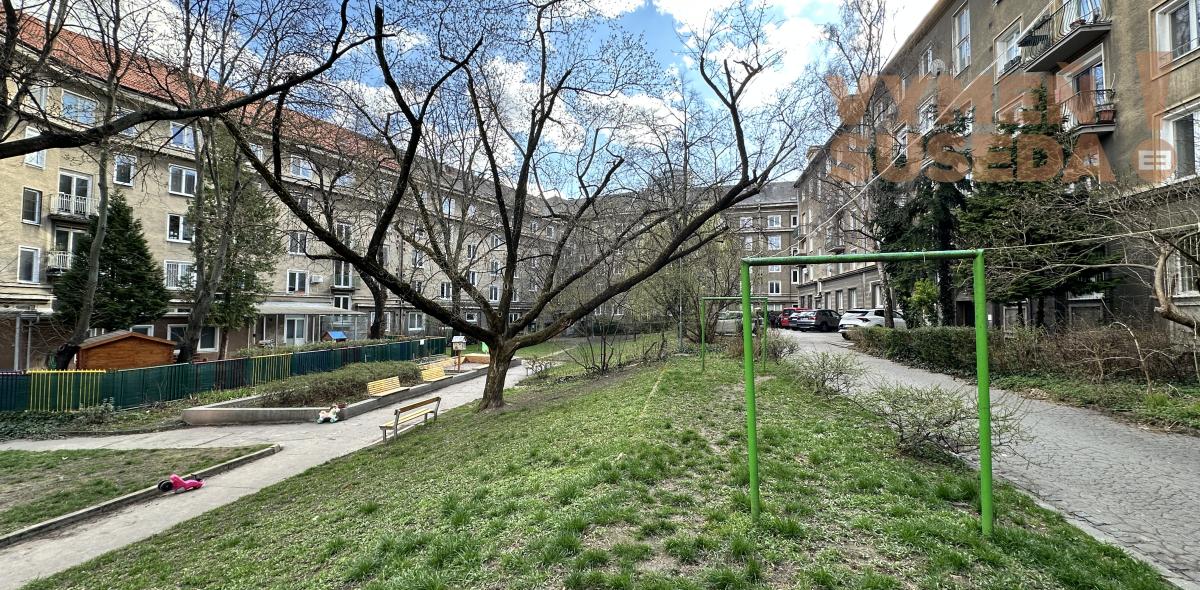 PREDANÉ!- VÝNIMOČNÝ STAROMESTSKÝ 2 IZB. BYT s LOGGIOU, Björnsonova ul., BA I