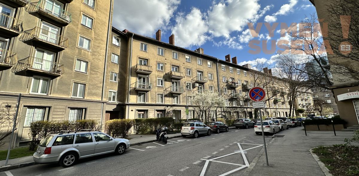 PREDANÉ!- VÝNIMOČNÝ STAROMESTSKÝ 2 IZB. BYT s LOGGIOU, Björnsonova ul., BA I