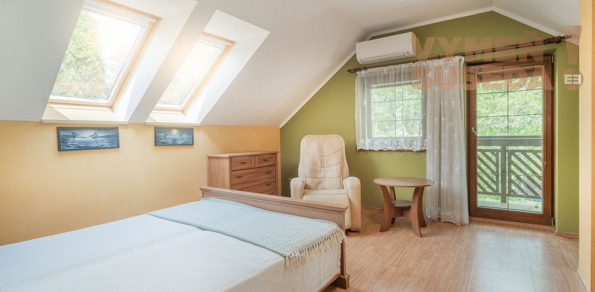 PREDANÉ! – Priestranný 6 izbový rodinný dom s úžasným pozemkom a privátnou ulicou, Borinka