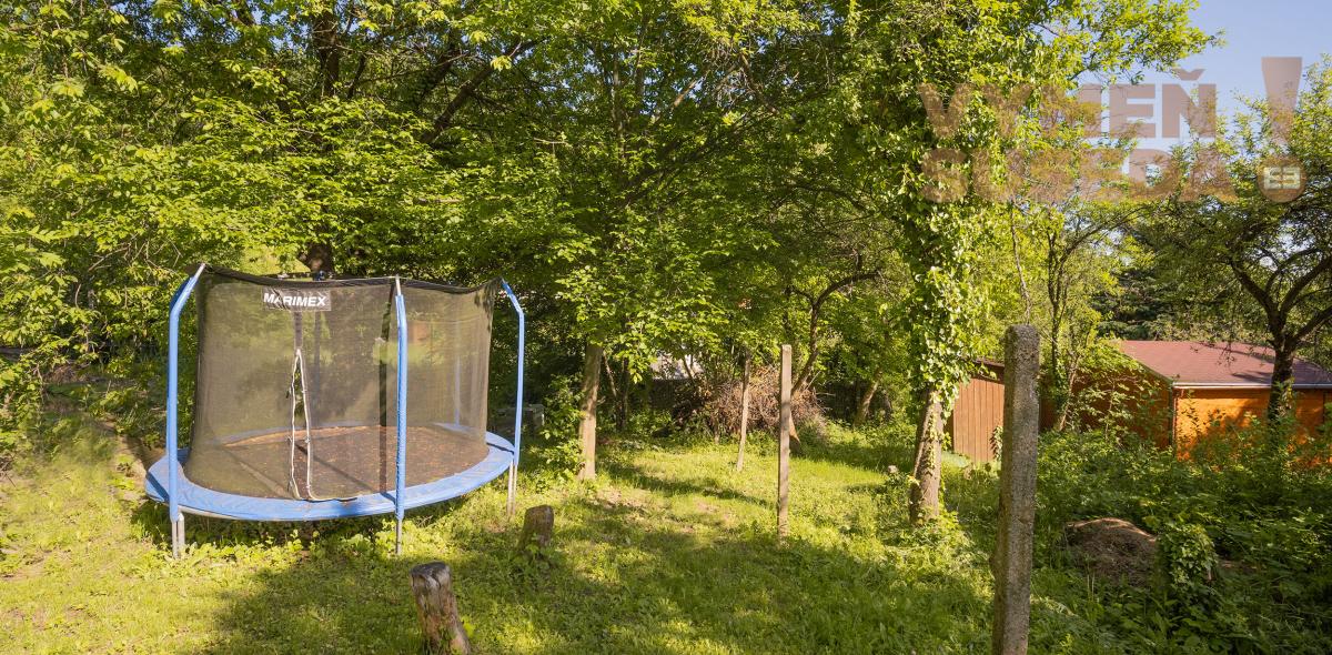 PREDANÉ – VÝNIMOČNÁ NEHNUTELNOSŤ V LESE V BRATISLAVE, CESTA NA KLANEC, BA IV LAMAČ