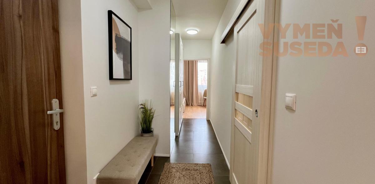 VYMEŇ SUSEDA ! - 2. IZB. BYTU V ÚPLNOM CENTRE BRATISLAVY VETERNÁ ULICA.