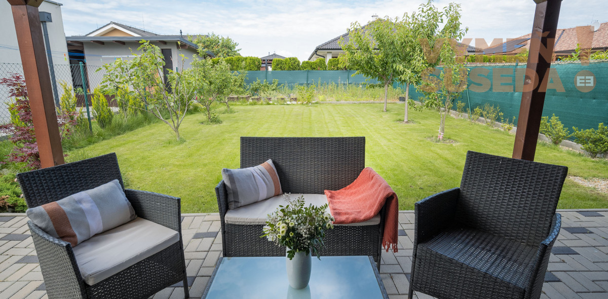 PREDANÉ – 4 izb. rodinný dom 97m2 na 3 á pozemku len 10km od Bratislavy v Miloslavove, Muškátová ul.