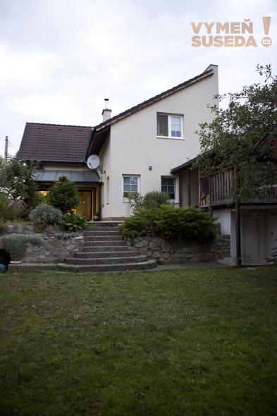 PRENAJATÉ - Jedinečný priestranny 5 izb. rodinný dom s príjemnou záhradou, Devínska Nová Ves