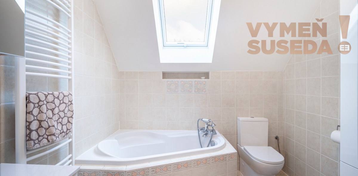 PRENAJATÉ - Jedinečný priestranny 5 izb. rodinný dom s príjemnou záhradou, Devínska Nová Ves