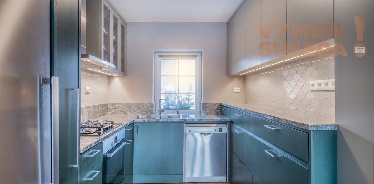 PRENAJATÉ - Jedinečný priestranny 5 izb. rodinný dom s príjemnou záhradou, Devínska Nová Ves