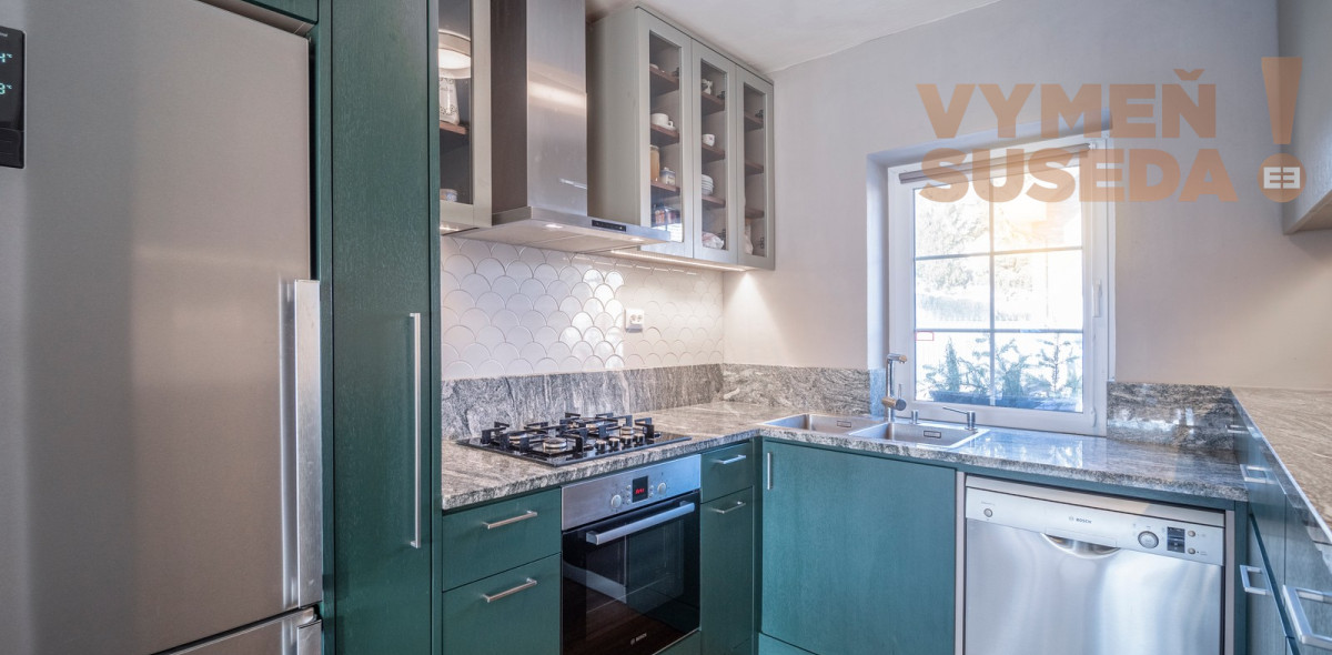 PRENAJATÉ - Jedinečný priestranny 5 izb. rodinný dom s príjemnou záhradou, Devínska Nová Ves