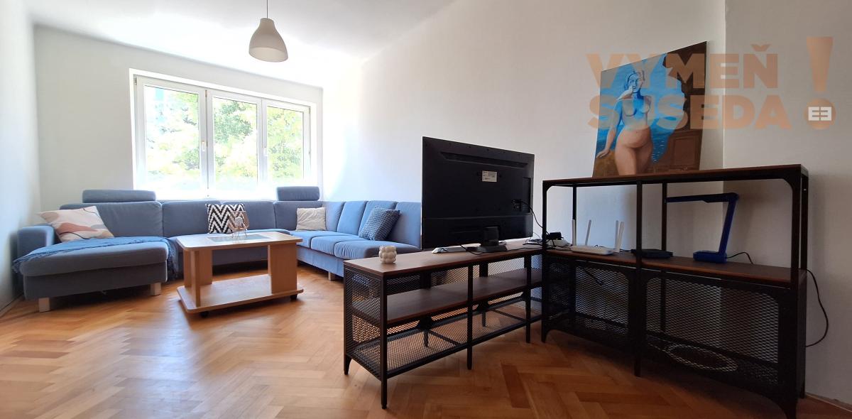 PRENAJATÉ! - VÝNIMOČNÝ TEHLOVÝ 3 IZB. BYT v Ružinove,  Družicová ulica.