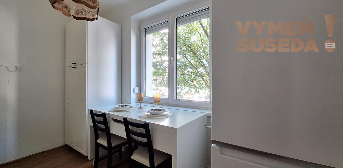 PRENAJATÉ! - VÝNIMOČNÝ TEHLOVÝ 3 IZB. BYT v Ružinove,  Družicová ulica.