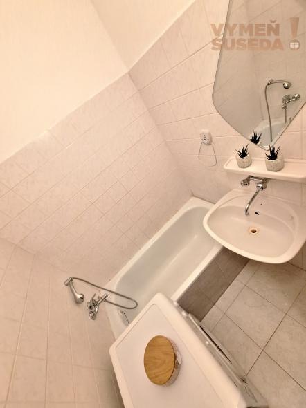 PRENAJATÉ! - VÝNIMOČNÝ TEHLOVÝ 3 IZB. BYT v Ružinove,  Družicová ulica.