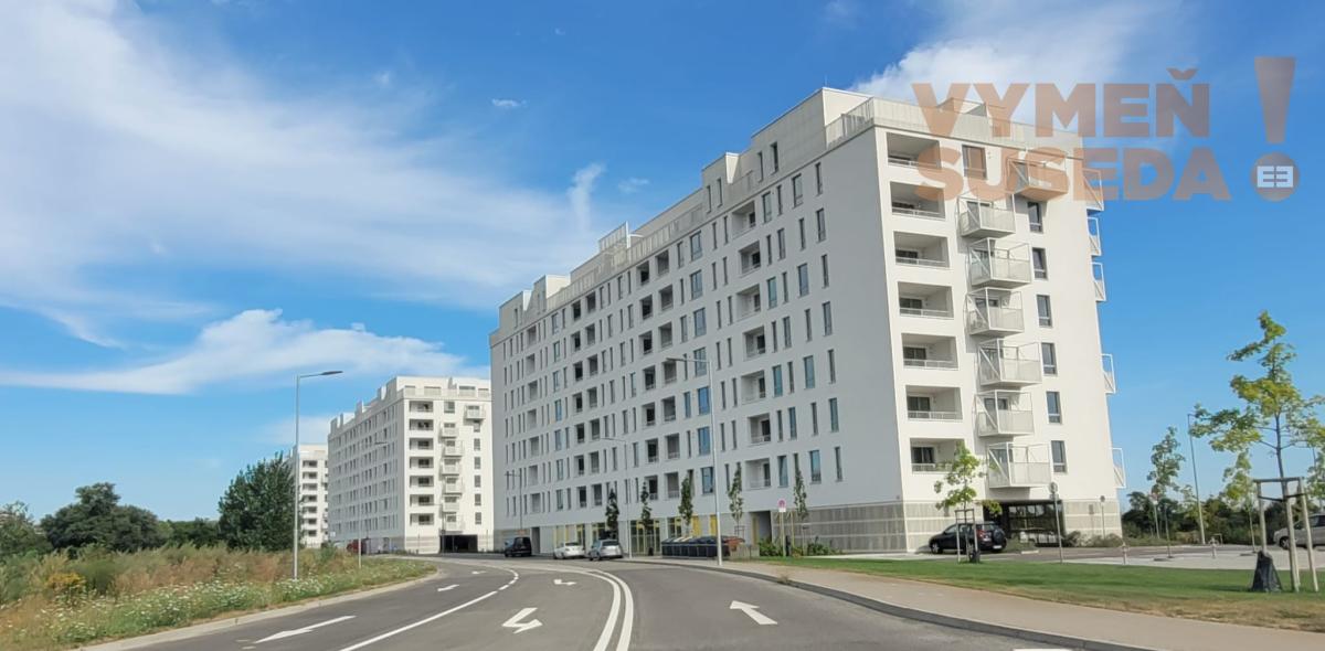 PRENAJATÉ! - PRENÁJOM / Svetlý 2 -izbový byt s dvoma balkónmi, Slnečnice