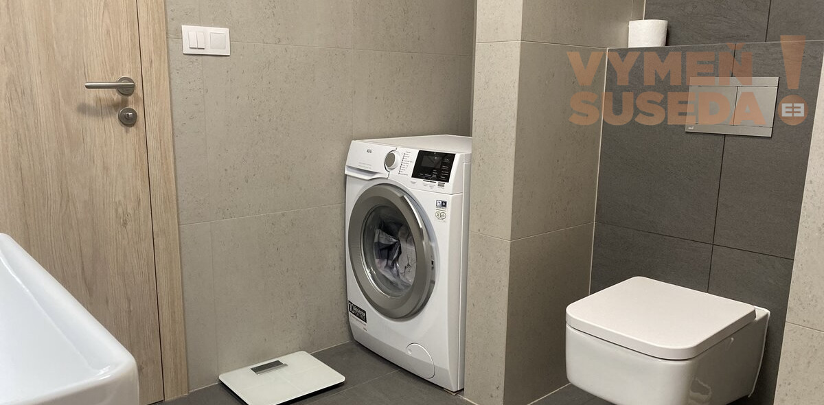 PREDANÉ! - NA PREDAJ KRÁSNY PRESVETLENÝ 2.IZB BYT S LOGGIOU - NOVÉ MESTO / BELÁRIA KOLIBA, SVÄTOVAVRINECKÁ UL.