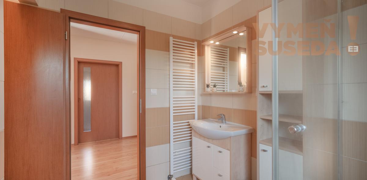 PREDANÉ! – 3 IZB. RODINNÝ DOM SO ZÁHRADOU, obec LEHOTA