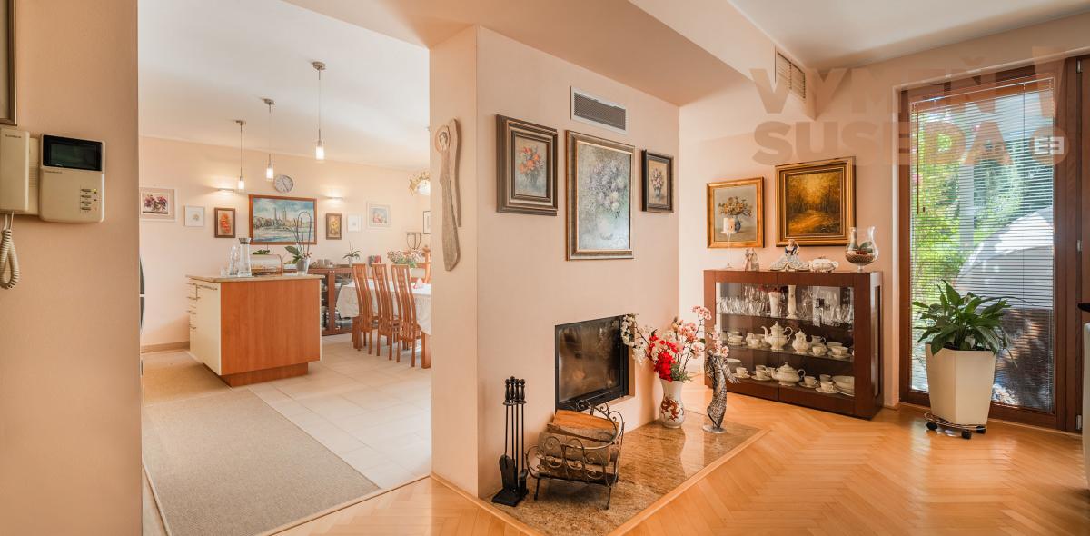 VYMEŇ SUSEDA! – PONÚKAME NA PREDAJ VÝNIMOČNÝ 5 IZBOVÝ RODINNÝ DOM, STUPAVA