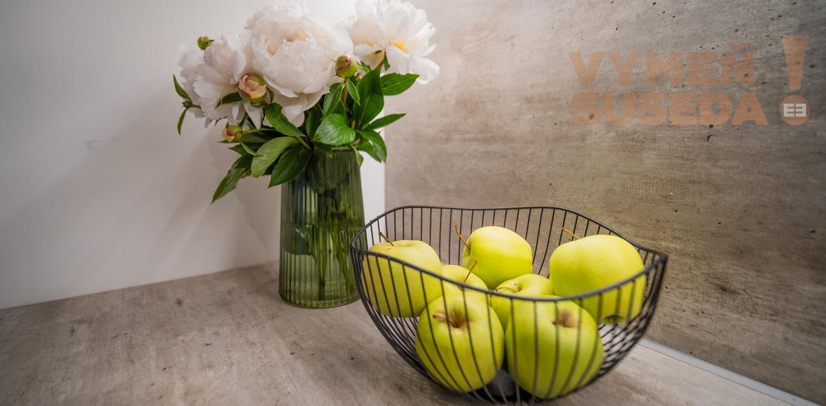 PREDANÉ - VÝNIMOČNÝ 3 IZB. BYT S PRIESTRANOU LOGGIOU, VYHĽADÁVANÁ LOKALITA, BA IV, PÚPAVOVA ul., KARLOVÁ VES