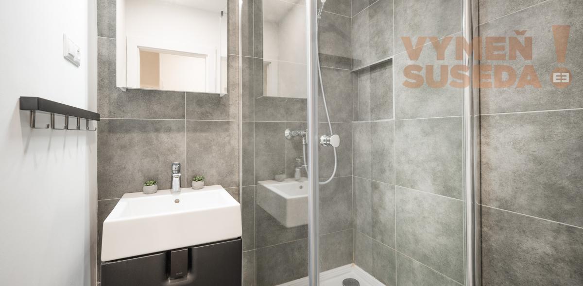 PREDANÉ - VÝNIMOČNÝ 3 IZB. BYT S PRIESTRANOU LOGGIOU, VYHĽADÁVANÁ LOKALITA, BA IV, PÚPAVOVA ul., KARLOVÁ VES