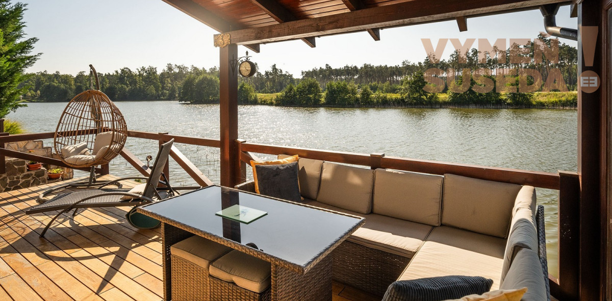 VYMEŇ SUSEDA! – VÝNIMOČNÁ NEHNUTELNOST pri Jazere v GOLF RESORT PENATI