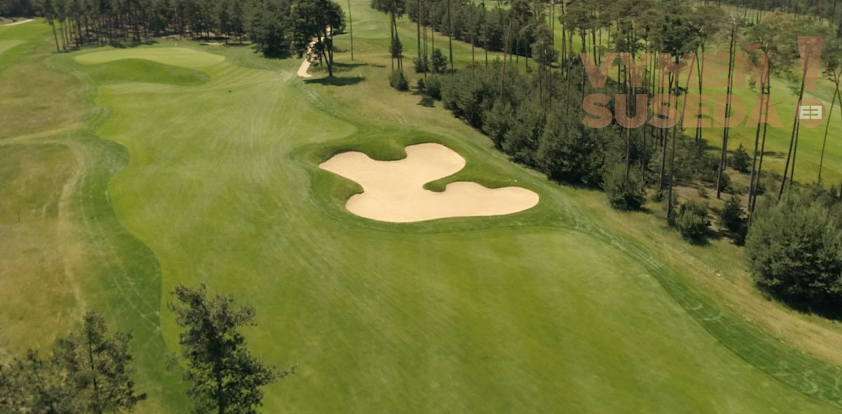 VYMEŇ SUSEDA! – VÝNIMOČNÁ NEHNUTELNOST pri Jazere v GOLF RESORT PENATI