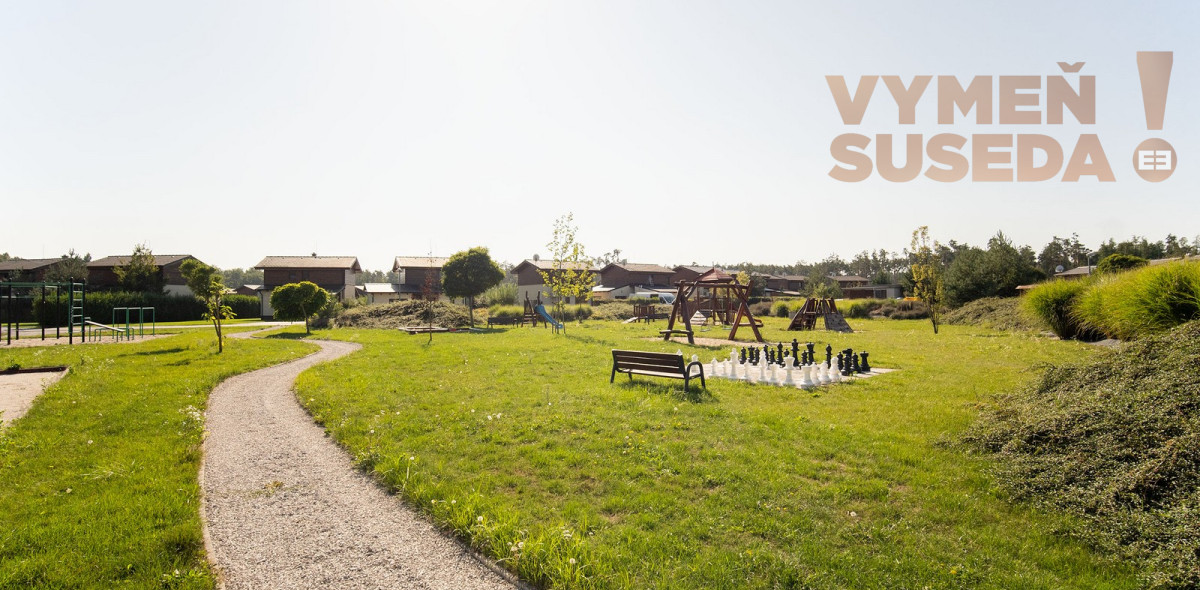 VYMEŇ SUSEDA! – VÝNIMOČNÁ NEHNUTELNOST pri Jazere v GOLF RESORT PENATI