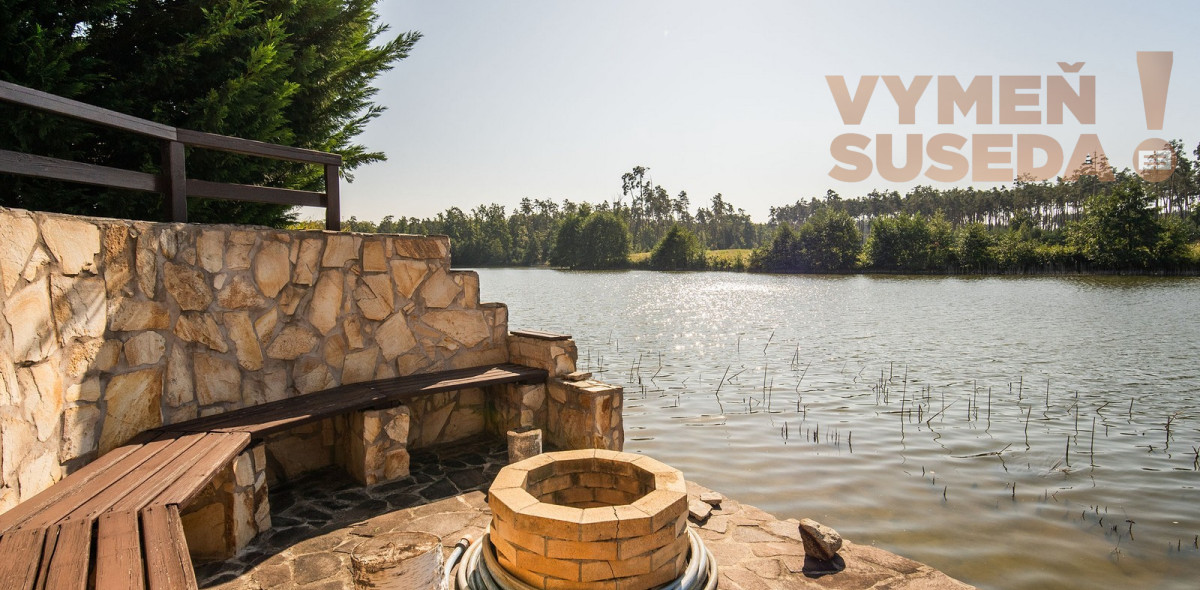 VYMEŇ SUSEDA! – VÝNIMOČNÁ NEHNUTELNOST pri Jazere v GOLF RESORT PENATI