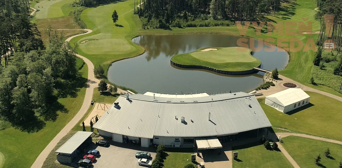 VYMEŇ SUSEDA! – VÝNIMOČNÁ NEHNUTELNOST pri Jazere v GOLF RESORT PENATI