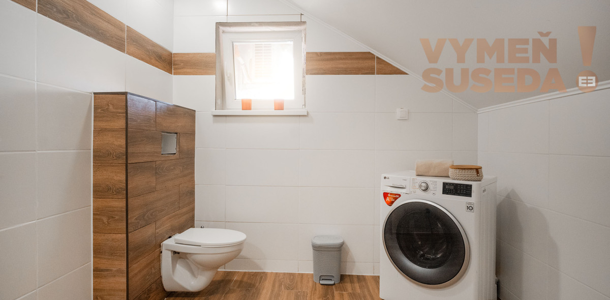 PREDANÉ! – SAMOSTATNÝ 4 IZB. RODINNÝ DOM S KRÁSNYM POZEMKOM, HVIEZDOSLAVOV