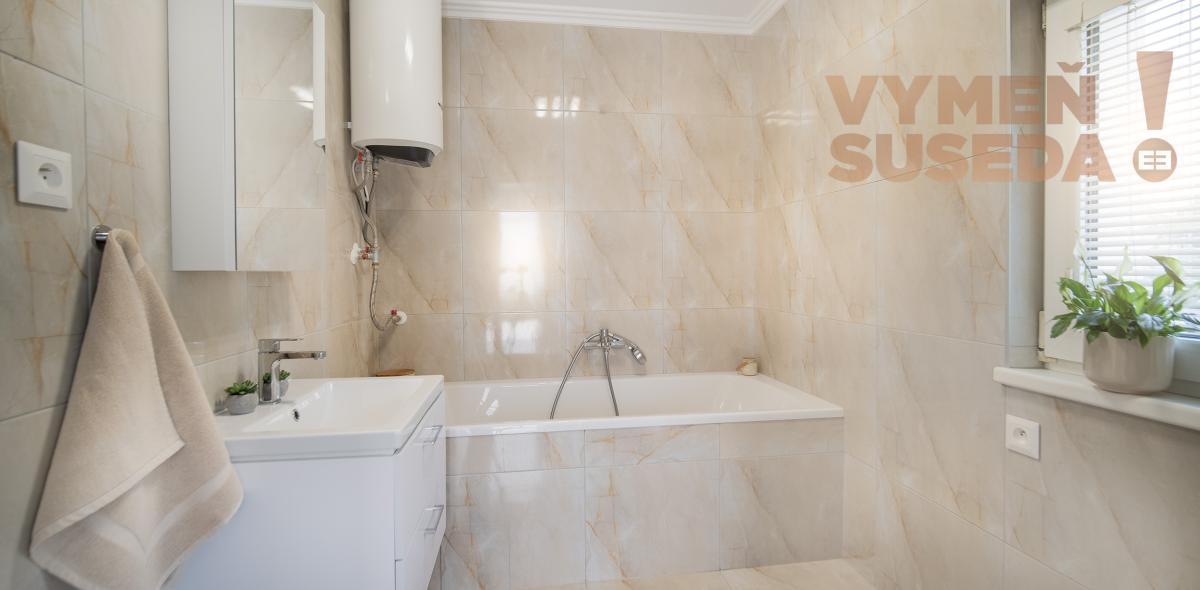 VYMEŇ SUSEDA! – PONÚKAME NA PREDAJ VÝNIMOČNÝ 3 IZB. RD RUŽINOV, PRIEVOZ S KRÁSNYM POZEMKOM 549m2