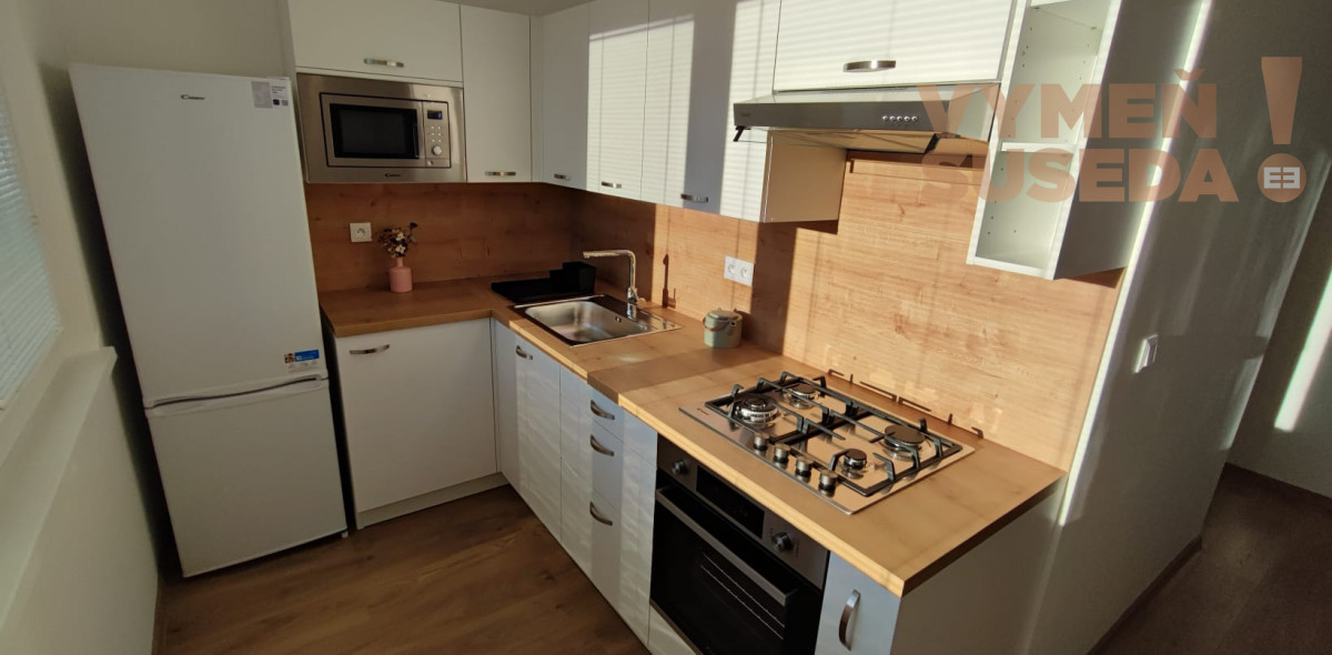 PRENAJATÉ – NA PRENÁJOM KRÁSNY 2. IZB. BYT PO KOMPLETNE REKONŠTRUKCII, MEDVEĎOVEJ UL., BA V. PETRŽALKA