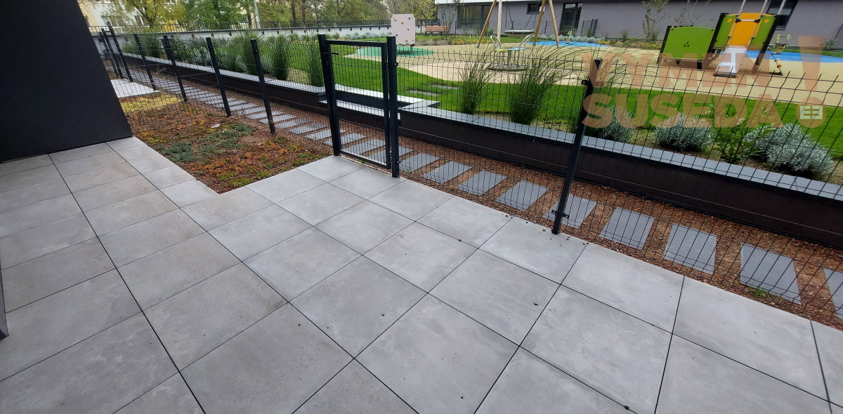 PREDANÉ! – SKOLAUDOVANÝ 2 izb. byt s PREDZÁHRADKOU v TOP lokalite, Košice – Terasa