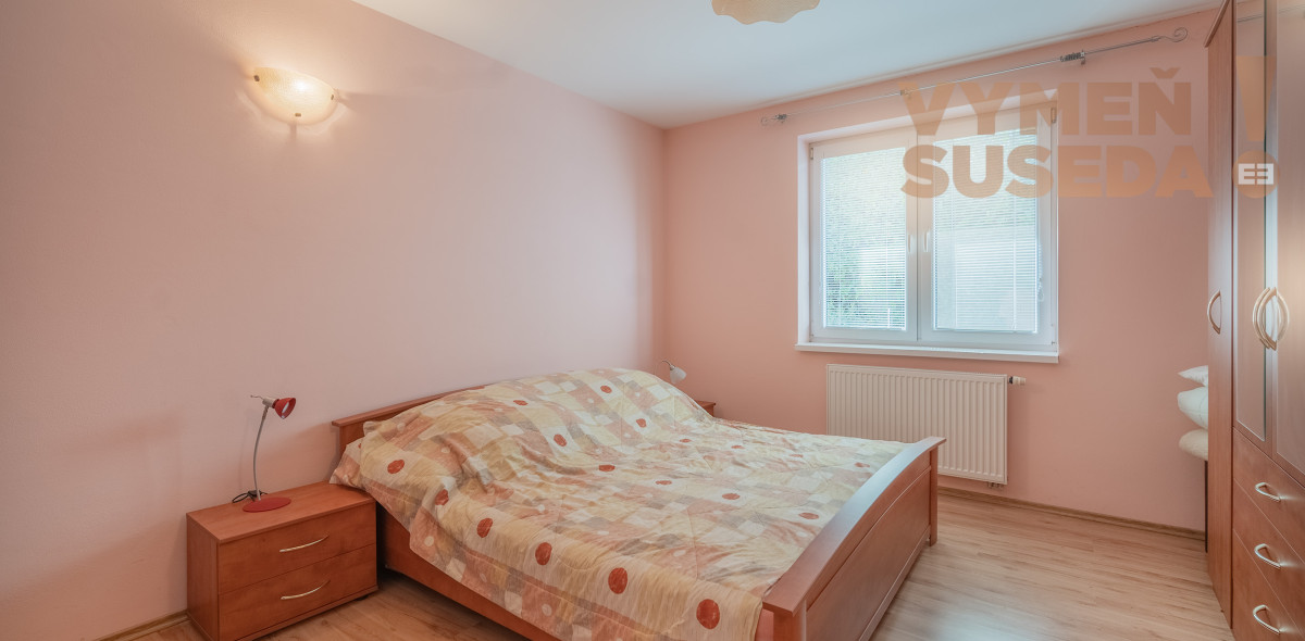 VYMEŇ SUSEDA! – 7 izb. RD s priestranným pozemkom 1414 m2 Horná Potôň