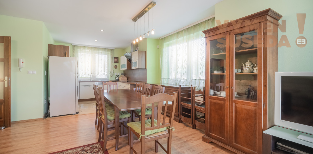 VYMEŇ SUSEDA! – 7 izb. RD s priestranným pozemkom 1414 m2 Horná Potôň