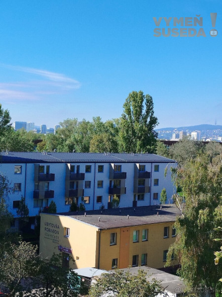 PREDANÉ! – SLNEČNÝ 2 IZBOVÝ BYT S PRIESTRANOU LOGGIOU  V RUŽINOVE, VLČIE HRDLO