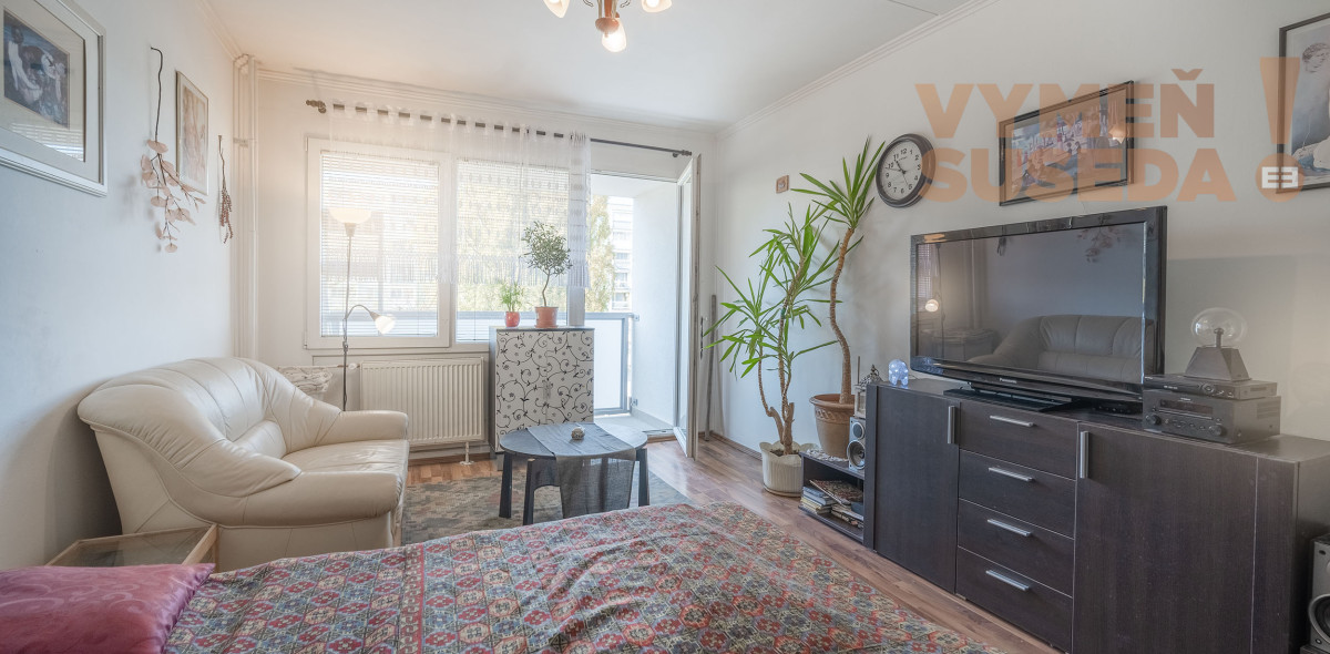 PREDANÉ! – SLNEČNÝ 2 IZBOVÝ BYT S PRIESTRANOU LOGGIOU  V RUŽINOVE, VLČIE HRDLO