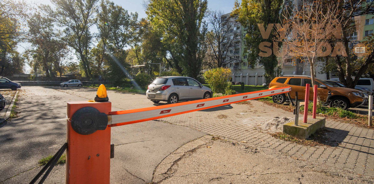 PREDANÉ! – SLNEČNÝ 2 IZBOVÝ BYT S PRIESTRANOU LOGGIOU  V RUŽINOVE, VLČIE HRDLO