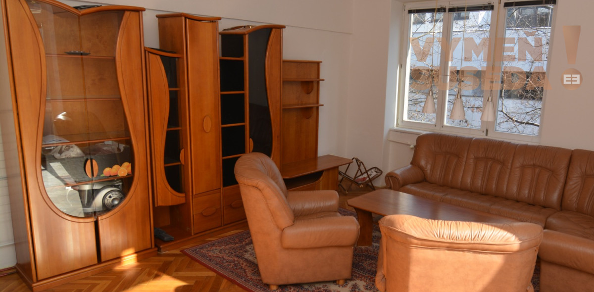 PREDANÉ! Na predaj priestranný 2 izb. byt Staré mesto