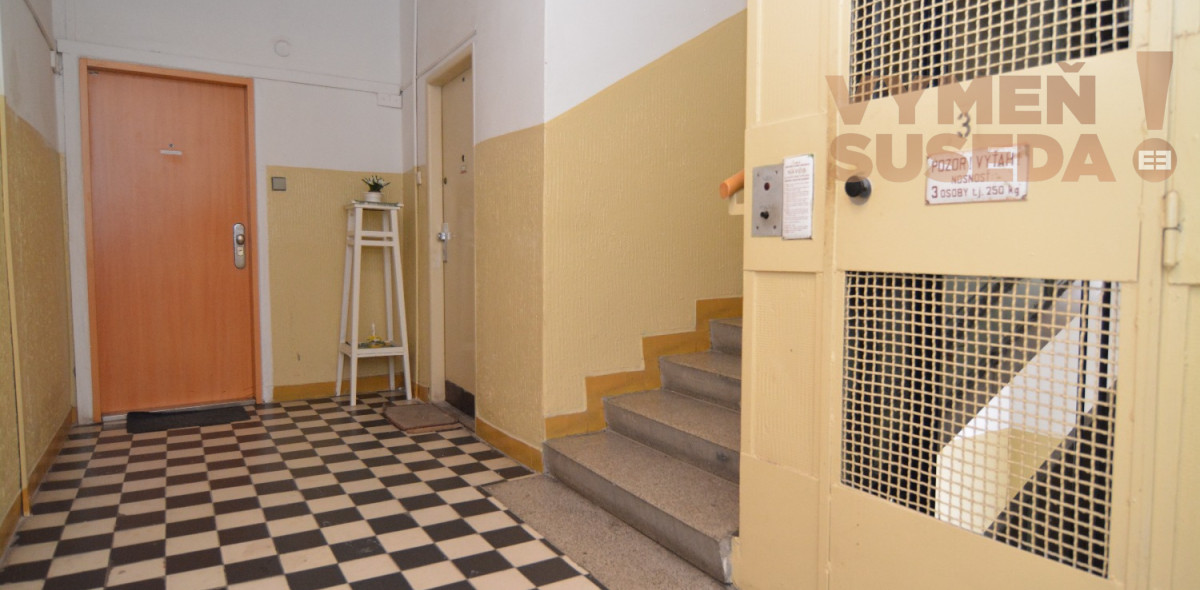 PREDANÉ! Na predaj priestranný 2 izb. byt Staré mesto