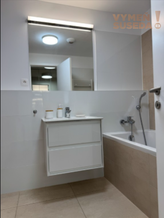 VYMEŇ SUSEDA! PRENÁJOM ŠTÝLOVÝ MODERNÝ 2 IZB. BYT V KLINGERKE, STARÉ MESTO